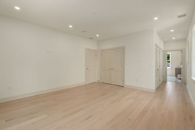 33 Fendale Ave, Boston, MA 02124