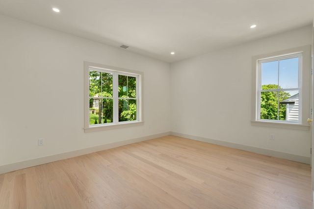 33 Fendale Ave, Boston, MA 02124