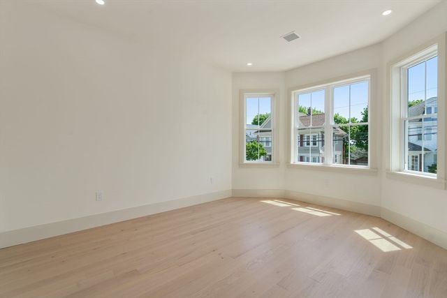 33 Fendale Ave, Boston, MA 02124