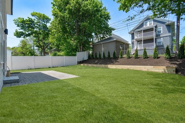 33 Fendale Ave, Boston, MA 02124