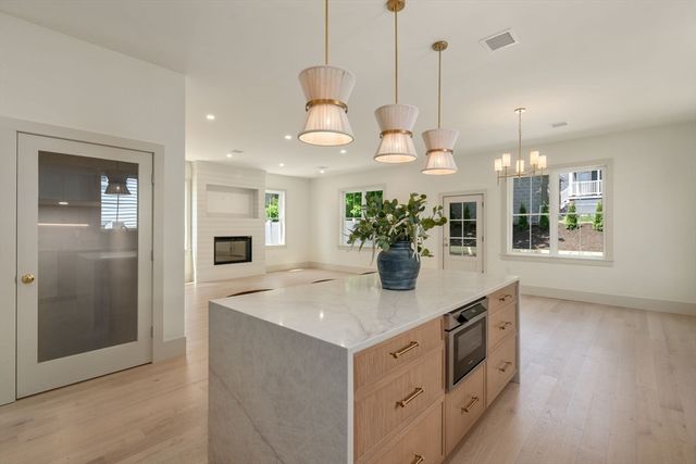 33 Fendale Ave, Boston, MA 02124