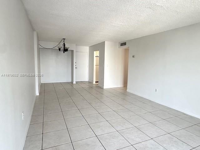 9360 Fontainebleau Blvd 406, Miami, FL 33172