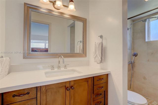 2212 NE 1st Way 101, Boynton Beach, FL 33435