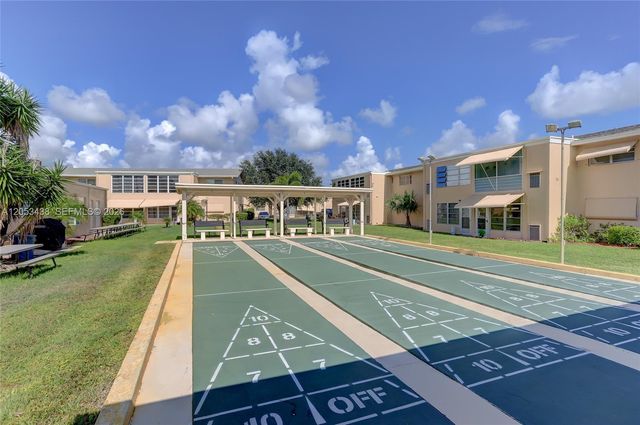 2212 NE 1st Way 101, Boynton Beach, FL 33435