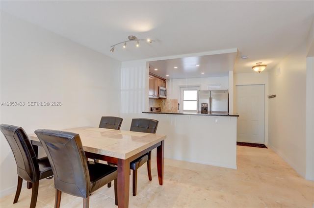 2212 NE 1st Way 101, Boynton Beach, FL 33435