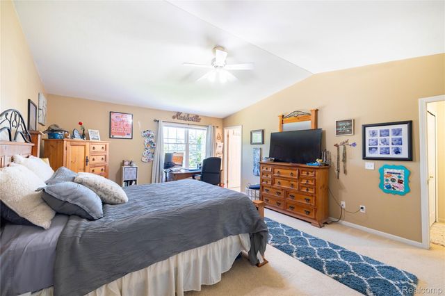 52657 Huntley Avenue, New Baltimore, MI 48047