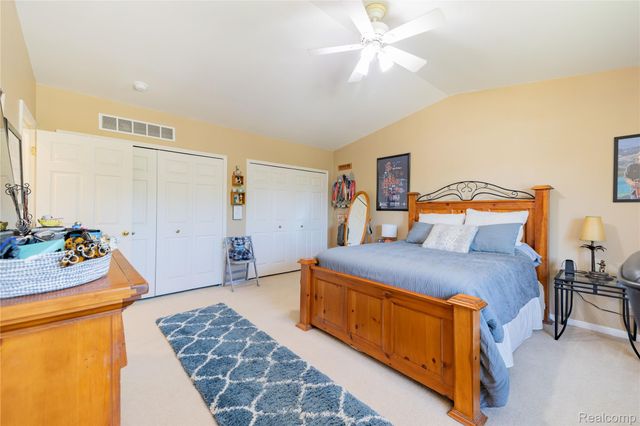 52657 Huntley Avenue, New Baltimore, MI 48047