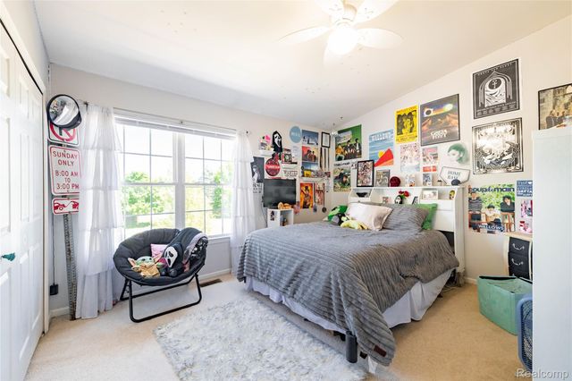 52657 Huntley Avenue, New Baltimore, MI 48047