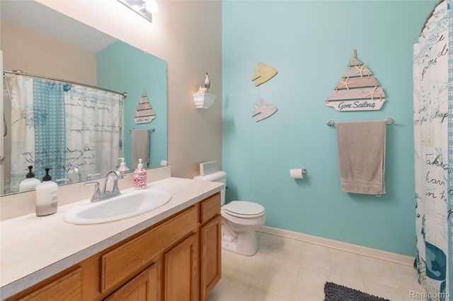 52657 Huntley Avenue, New Baltimore, MI 48047