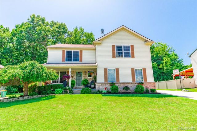 52657 Huntley Avenue, New Baltimore, MI 48047