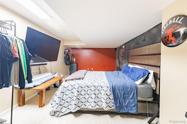 52657 Huntley Avenue, New Baltimore, MI 48047