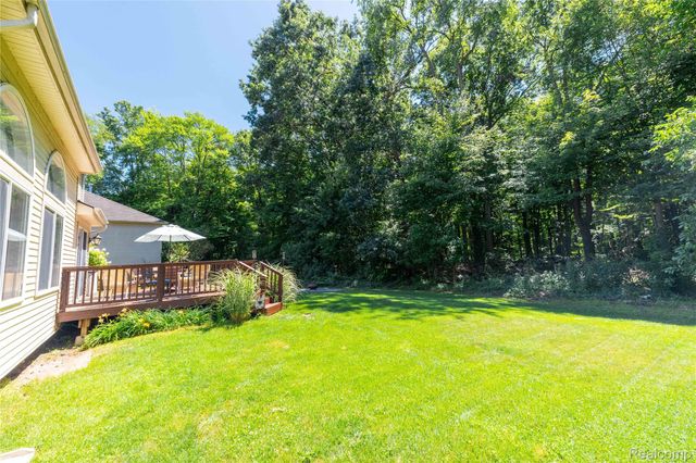 52657 Huntley Avenue, New Baltimore, MI 48047