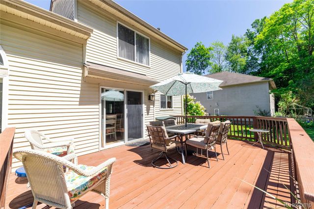 52657 Huntley Avenue, New Baltimore, MI 48047