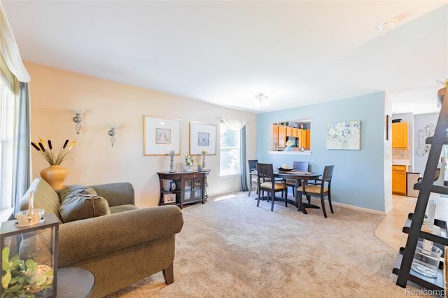 52657 Huntley Avenue, New Baltimore, MI 48047