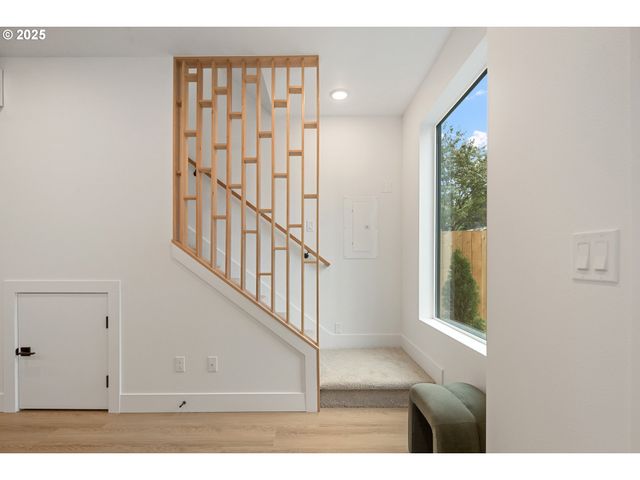 4029 Se TIBBETTS St, Portland, OR 97202