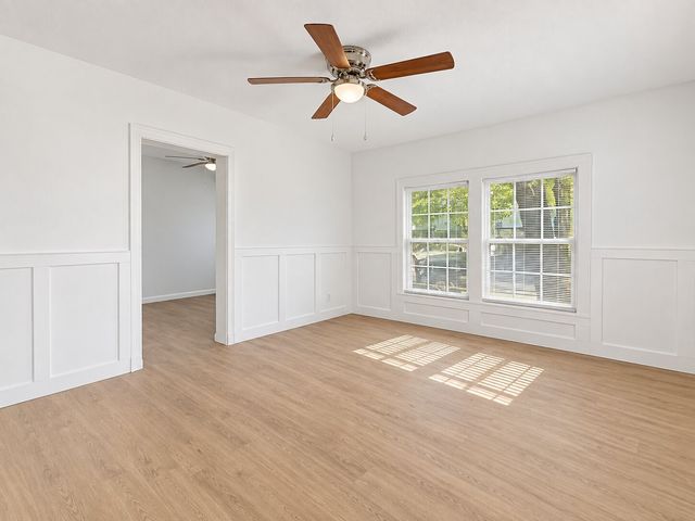 300 Emma Street B, Fort Worth, TX 76111