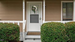 104 Arbuckle Lane, Cary, NC 27511