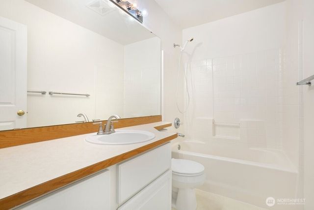 5301 164th Avenue SE, Bellevue, WA 98006
