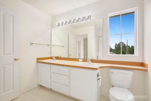 5301 164th Avenue SE, Bellevue, WA 98006