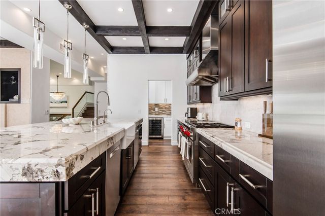 2492 Glenneyre Street, Laguna Beach, CA 92651