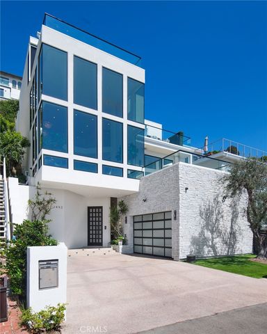 2492 Glenneyre Street, Laguna Beach, CA 92651