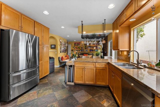 871 Blackwood Rd, Chula Vista, CA 91910