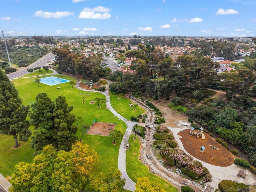 Image 26 of property listing at 871 Blackwood Rd, Chula Vista, CA 91910