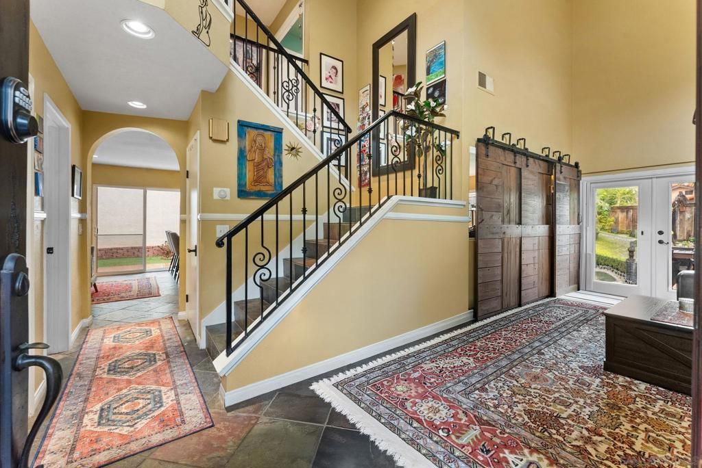 Image 6 of property listing at 871 Blackwood Rd, Chula Vista, CA 91910