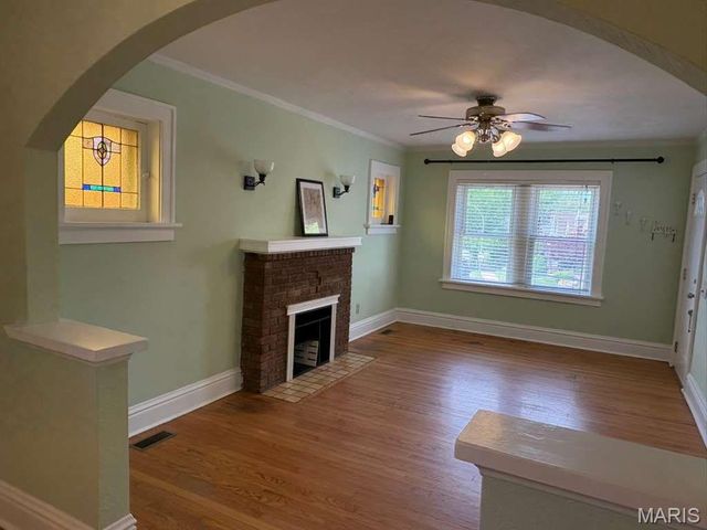 6926 Hurst Court, St Louis, MO 63116