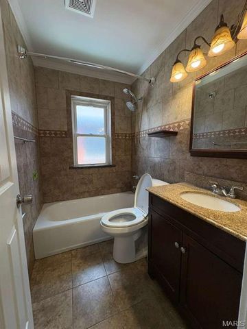 6926 Hurst Court, St Louis, MO 63116