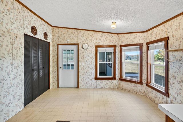 20300 E 1650 Road, Stockton, MO 65785