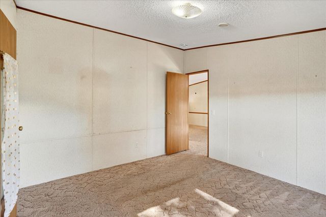 20300 E 1650 Road, Stockton, MO 65785