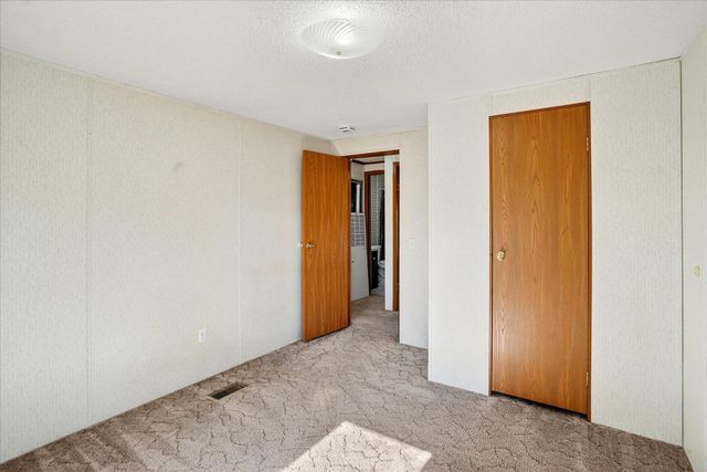 20300 E 1650 Road, Stockton, MO 65785