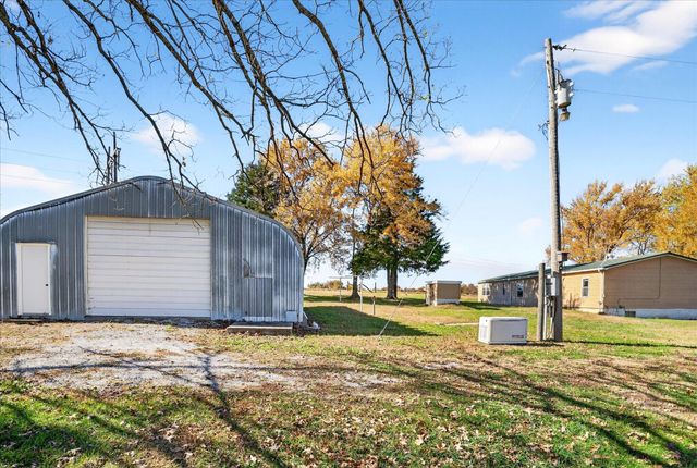 20300 E 1650 Road, Stockton, MO 65785