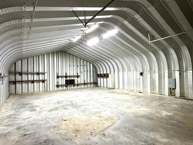 20300 E 1650 Road, Stockton, MO 65785