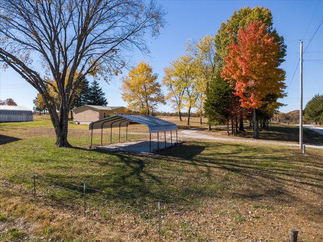 20300 E 1650 Road, Stockton, MO 65785