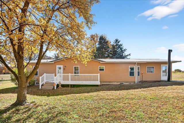 20300 E 1650 Road, Stockton, MO 65785