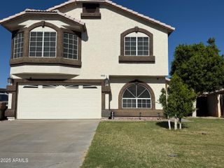 8868 W GREER Avenue, Peoria, AZ 85345