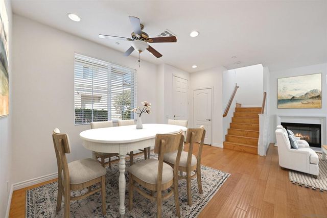 10521 Hollingsworth, San Diego, CA 92127