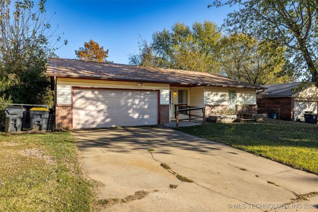 571 W 149th Place, Glenpool, OK 74033