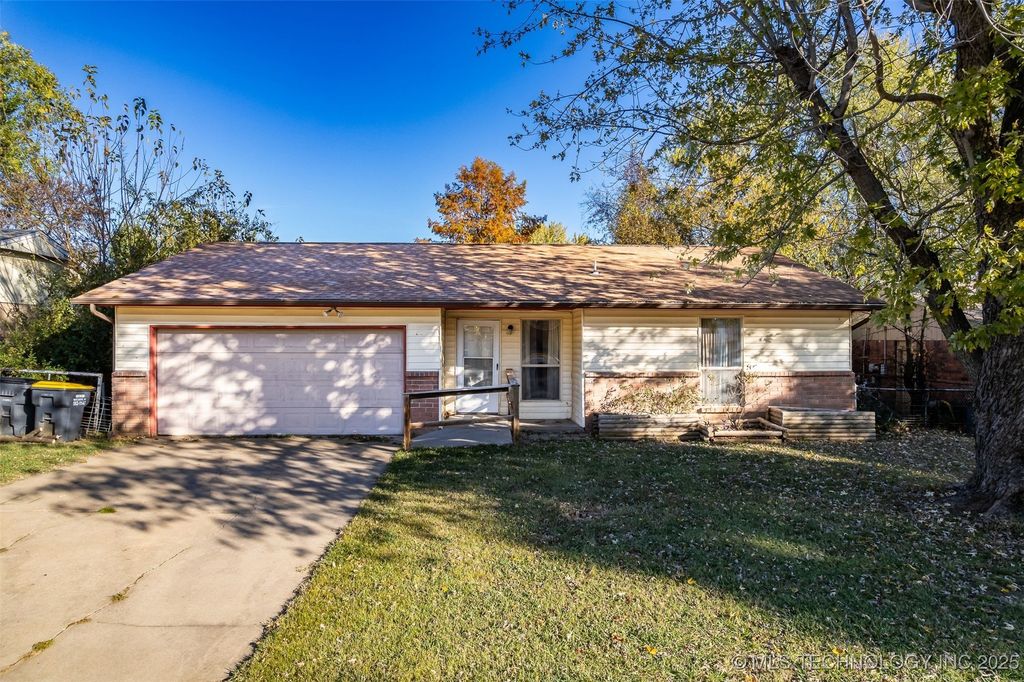 571 W 149th Place, Glenpool, OK 74033