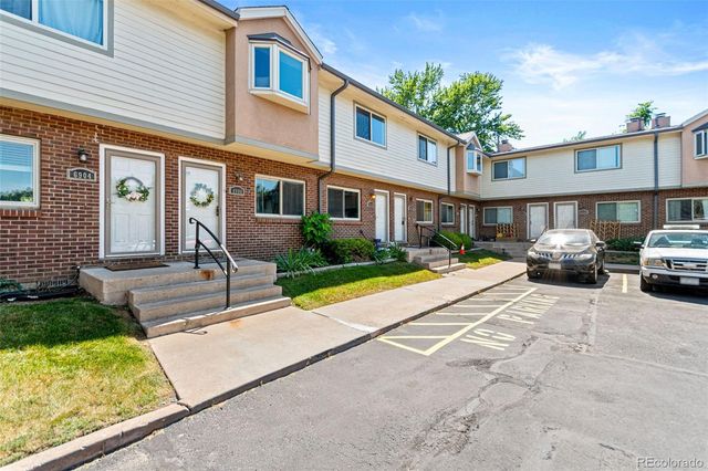 6906 W 48th Avenue, Wheat Ridge, CO 80033