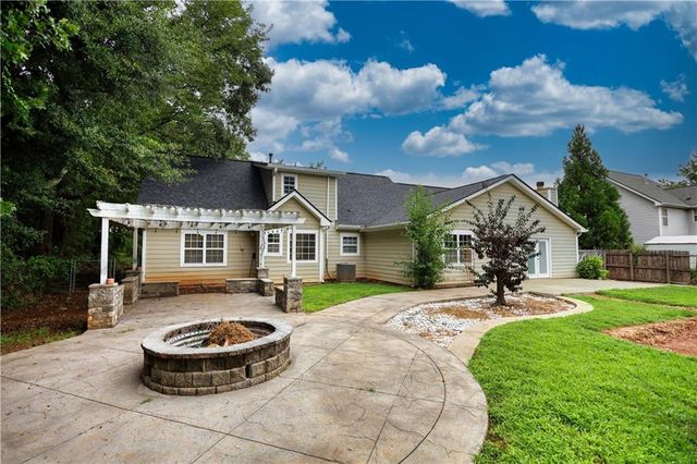 123 The Esplanade Way, Loganville, GA 30052