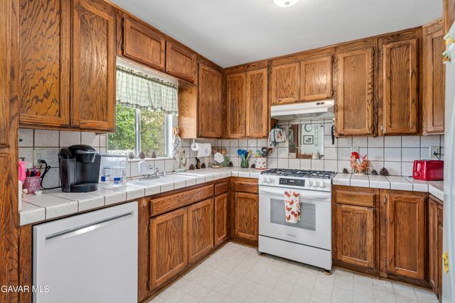 9829 E Ave S12 Vic 98th Ste, Littlerock, CA 93543
