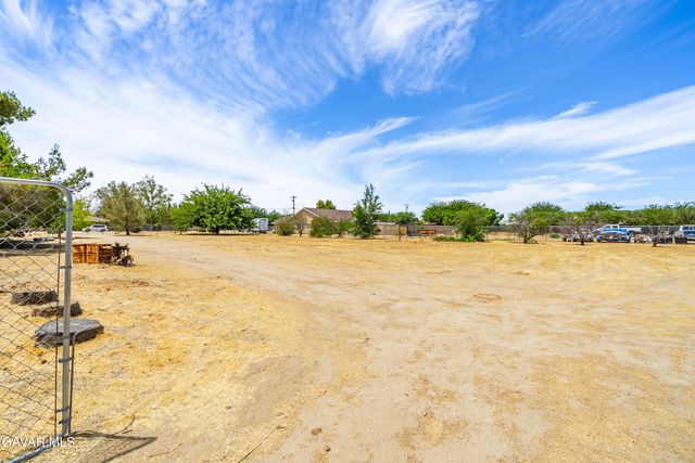 9829 E Ave S12 Vic 98th Ste, Littlerock, CA 93543