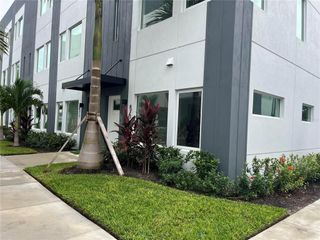873 6TH AVENUE S, St Petersburg, FL 33701