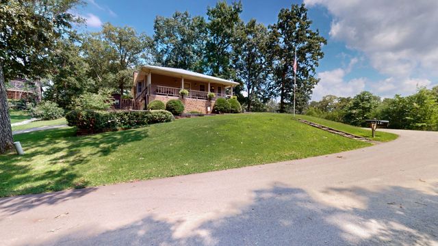 327 Russwood Dr, Springville, TN 38256