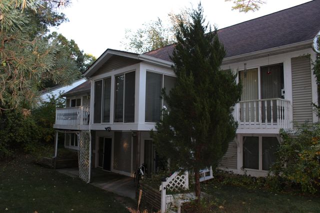 18165 Mohawk Drive, Spring Lake Twp, MI 49456