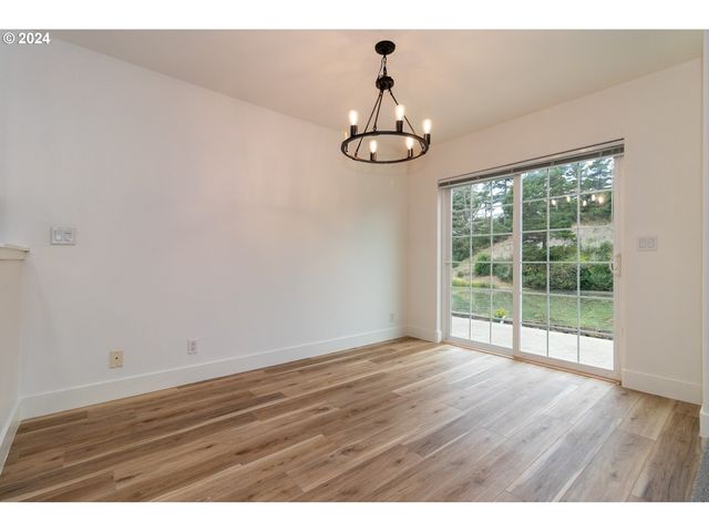 9 WATERFORD DOWNS, Florence, OR 97439