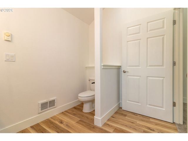 9 WATERFORD DOWNS, Florence, OR 97439